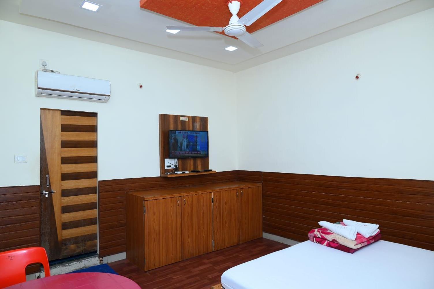 P P Lodging Mangvadi Buitenkant foto