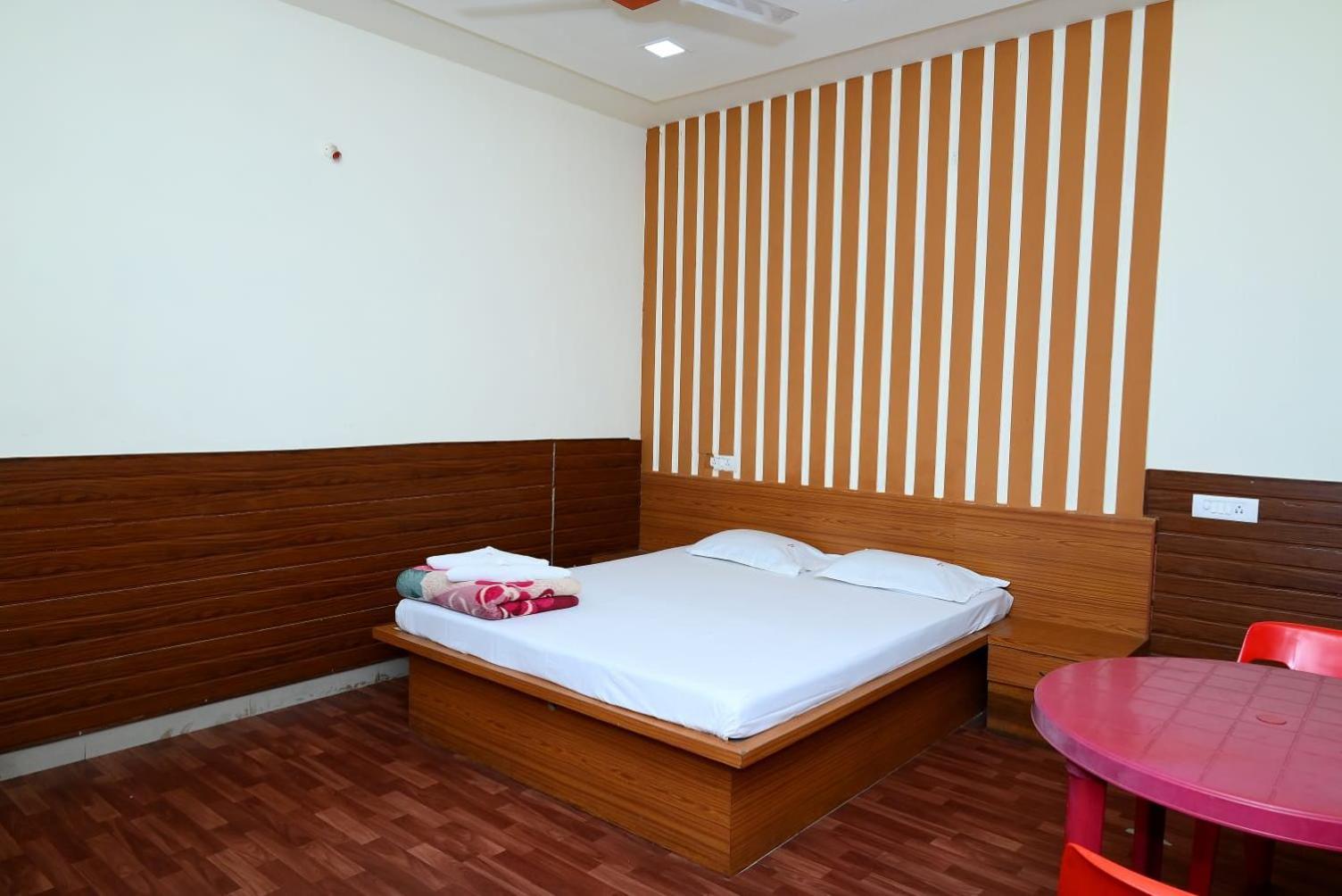 P P Lodging Mangvadi Buitenkant foto